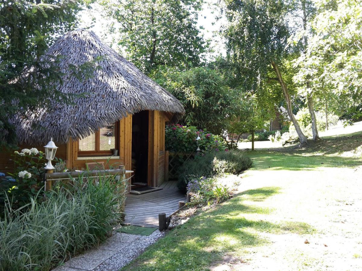 La Cabane De Cecile-La Hutte Etretat Exterior photo